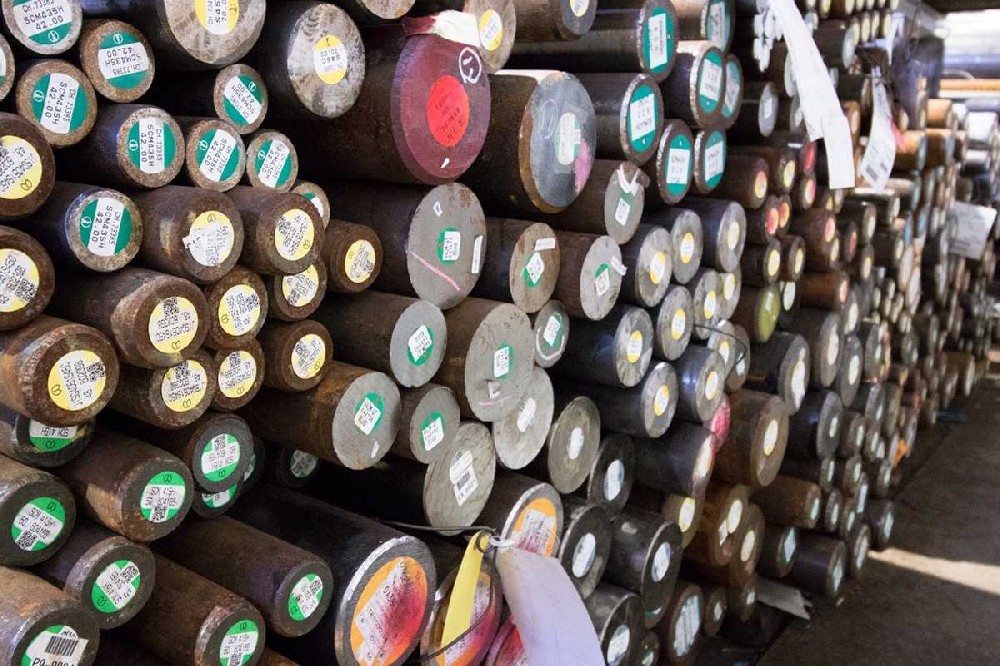 冷作模具鋼或熱作模具鋼，比較冷作模具鋼和熱作模具鋼